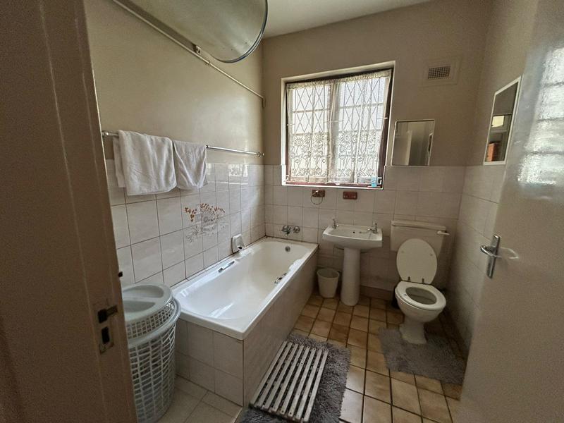 To Let 2 Bedroom Property for Rent in Margate KwaZulu-Natal