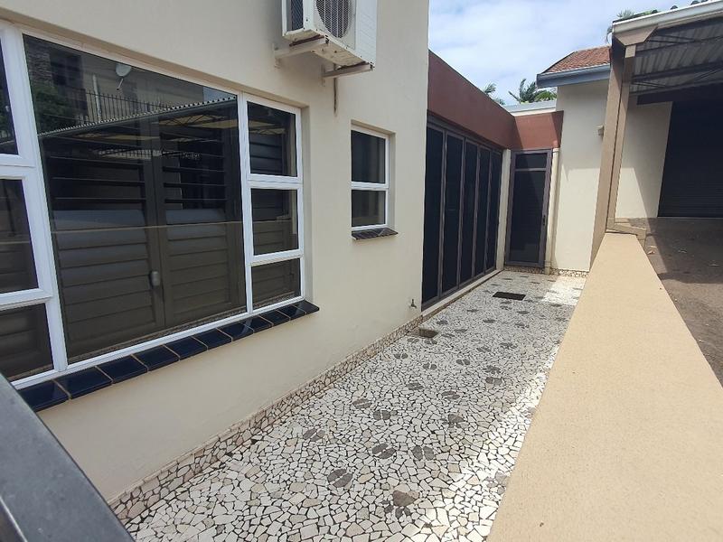 4 Bedroom Property for Sale in Herrwood Park KwaZulu-Natal