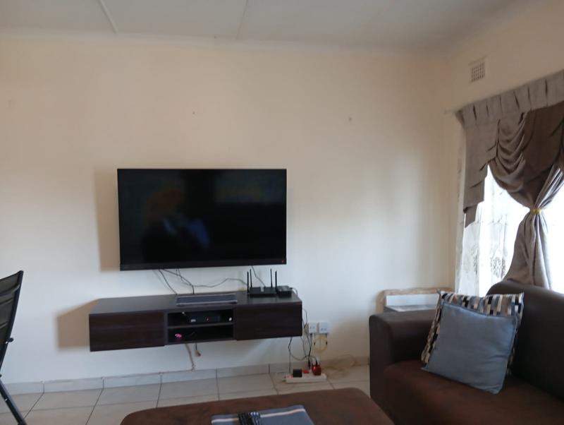 To Let 2 Bedroom Property for Rent in Pinetown KwaZulu-Natal