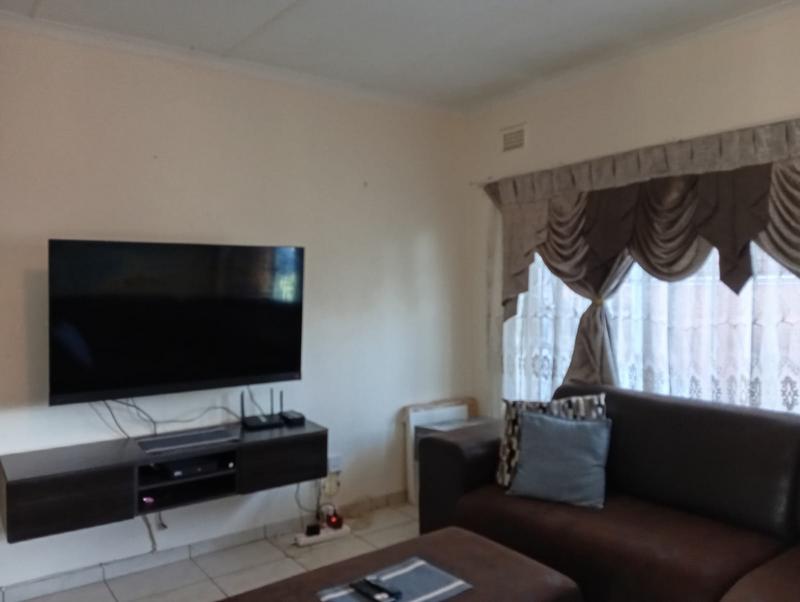 To Let 2 Bedroom Property for Rent in Pinetown KwaZulu-Natal