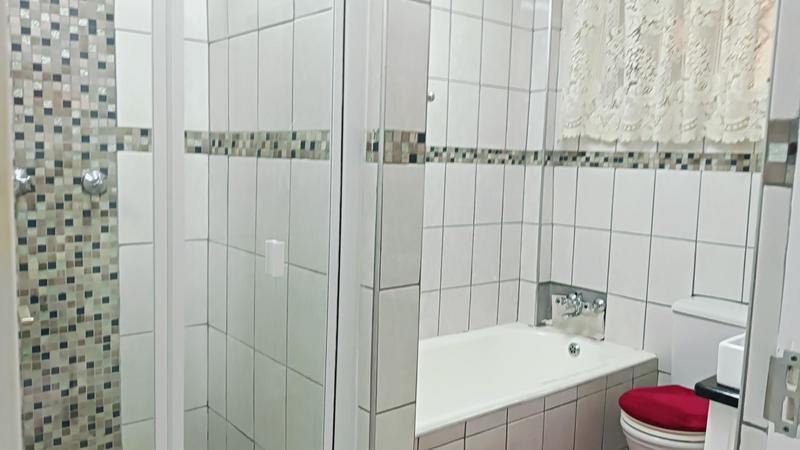 2 Bedroom Property for Sale in Pinetown KwaZulu-Natal