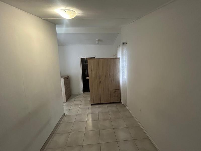 To Let 1 Bedroom Property for Rent in Westville KwaZulu-Natal