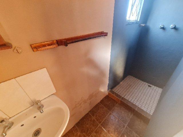 To Let 1 Bedroom Property for Rent in Malvern KwaZulu-Natal