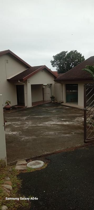 To Let 3 Bedroom Property for Rent in Margate KwaZulu-Natal