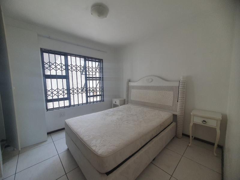 To Let 2 Bedroom Property for Rent in St Michaels On Sea KwaZulu-Natal