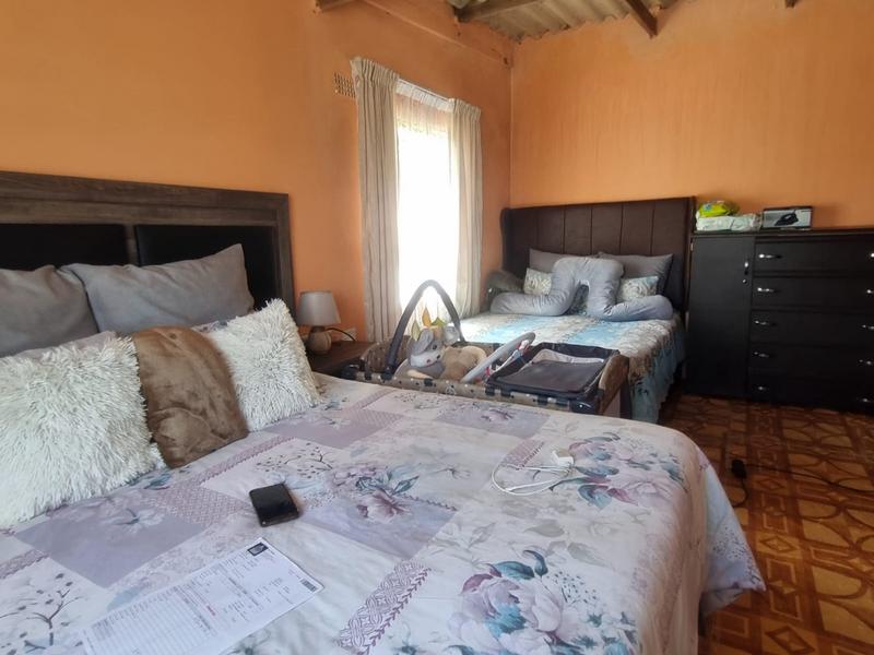 1 Bedroom Property for Sale in Umlazi KwaZulu-Natal