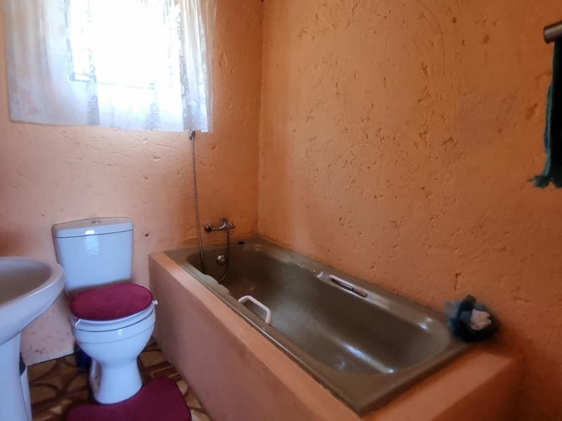 1 Bedroom Property for Sale in Umlazi KwaZulu-Natal