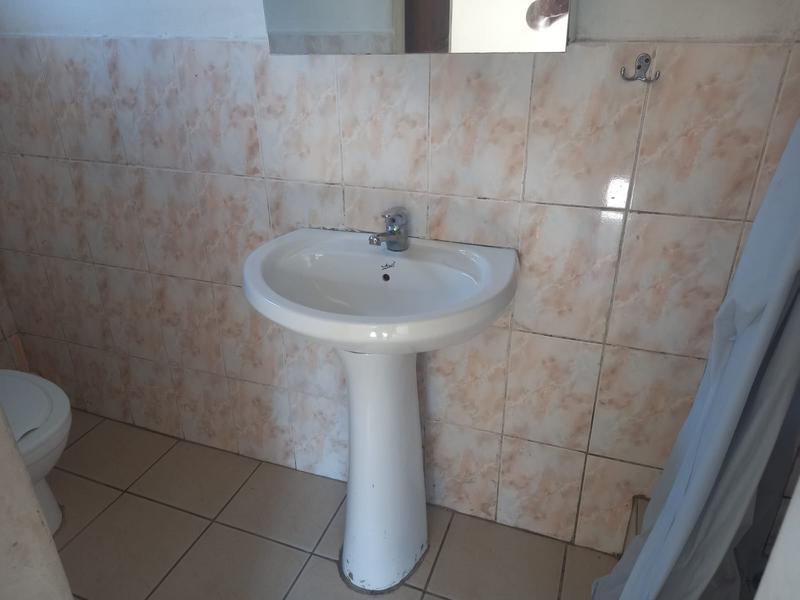 To Let 1 Bedroom Property for Rent in Sea View KwaZulu-Natal