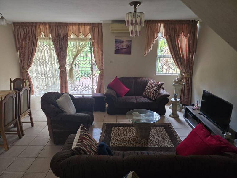 3 Bedroom Property for Sale in Montclair KwaZulu-Natal