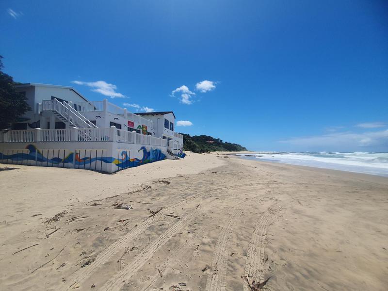 5 Bedroom Property for Sale in Glenmore Beach KwaZulu-Natal