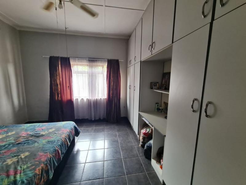 3 Bedroom Property for Sale in Queensburgh KwaZulu-Natal