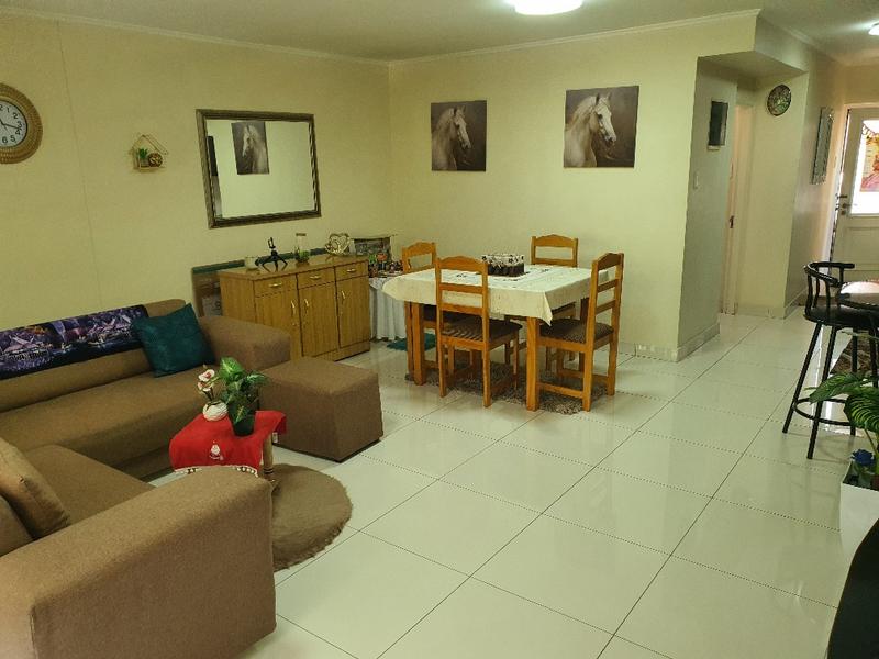 1 Bedroom Property for Sale in New Town Centre KwaZulu-Natal