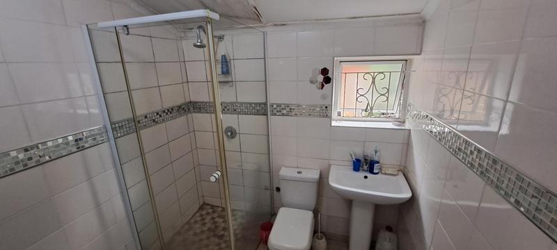 To Let 3 Bedroom Property for Rent in Sherwood KwaZulu-Natal