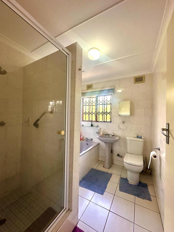 2 Bedroom Property for Sale in Montclair KwaZulu-Natal