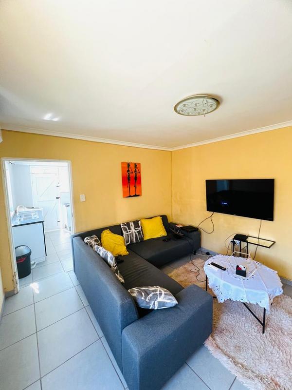 To Let 2 Bedroom Property for Rent in Morningside KwaZulu-Natal