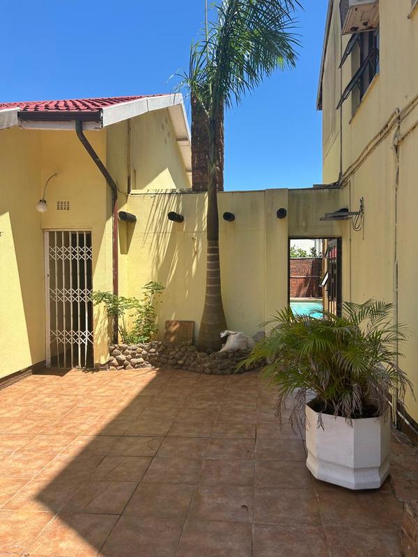 6 Bedroom Property for Sale in Empangeni Central KwaZulu-Natal