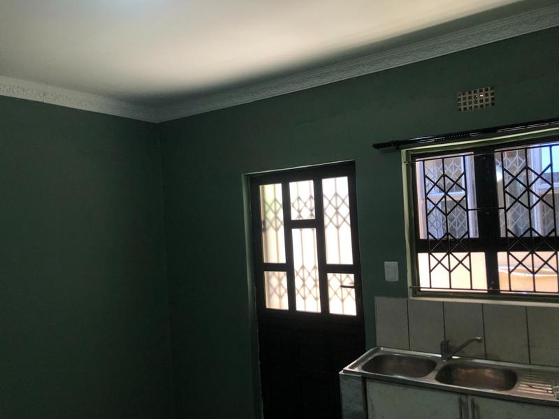 To Let 2 Bedroom Property for Rent in Kwadabeka KwaZulu-Natal