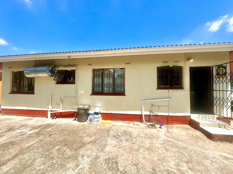 3 Bedroom Property for Sale in Kwandengezi KwaZulu-Natal