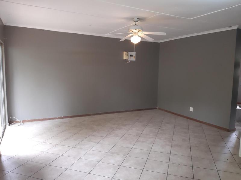 To Let 2 Bedroom Property for Rent in Widenham KwaZulu-Natal