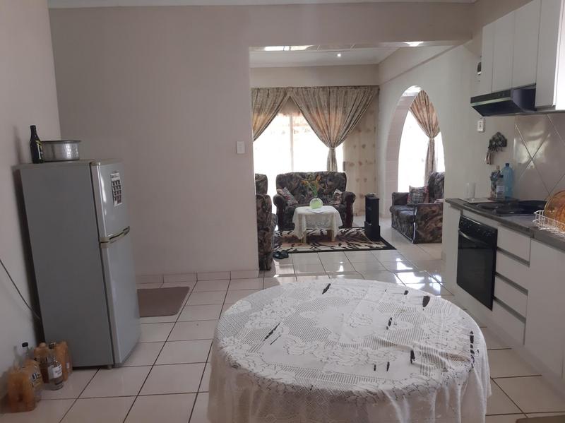 3 Bedroom Property for Sale in Umzinto KwaZulu-Natal