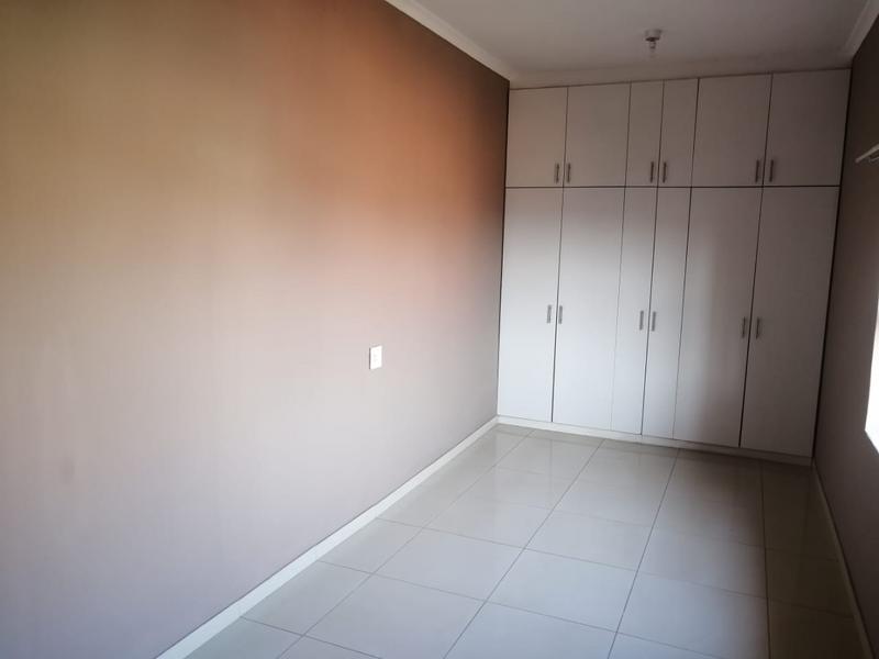 To Let 2 Bedroom Property for Rent in Bluff KwaZulu-Natal