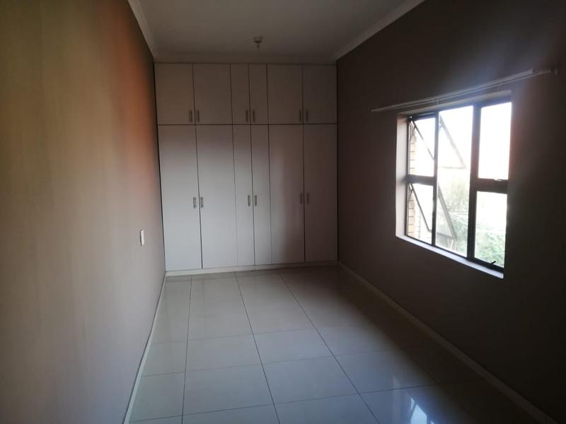 To Let 2 Bedroom Property for Rent in Bluff KwaZulu-Natal