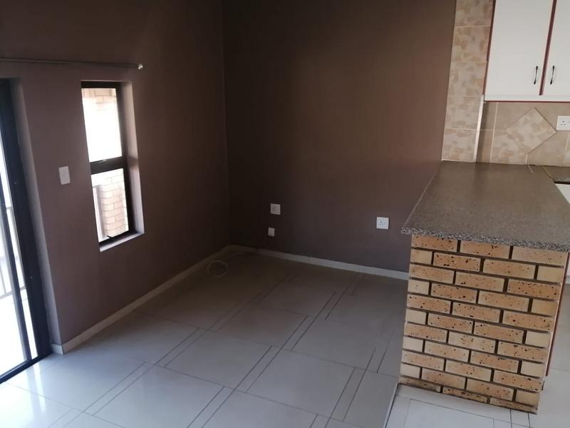 To Let 2 Bedroom Property for Rent in Bluff KwaZulu-Natal