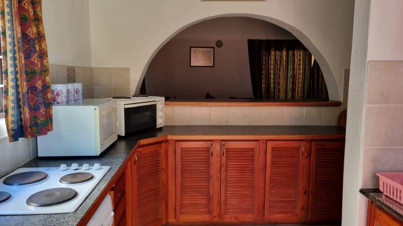 To Let 2 Bedroom Property for Rent in Port Edward KwaZulu-Natal