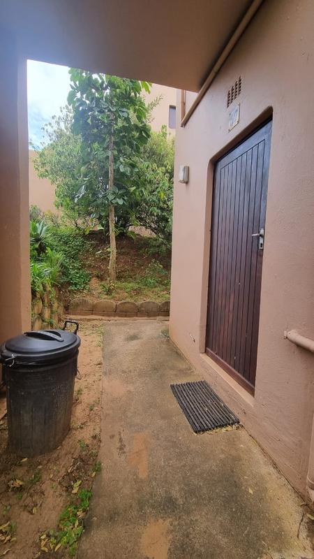 To Let 2 Bedroom Property for Rent in Port Edward KwaZulu-Natal