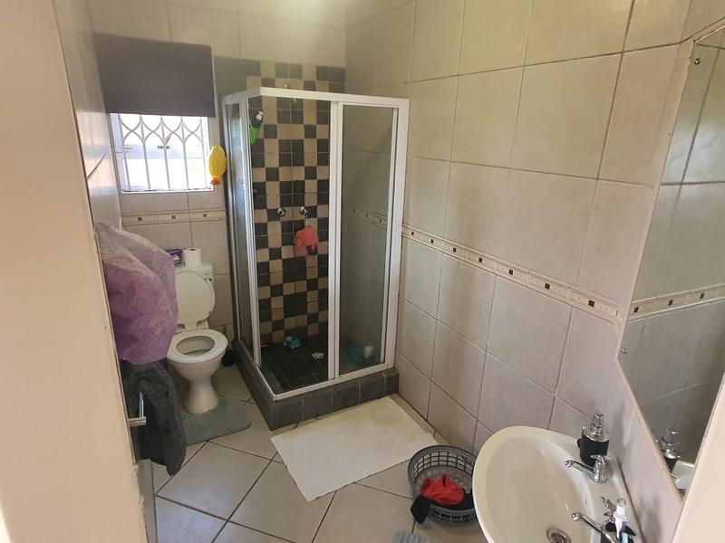 2 Bedroom Property for Sale in Sunningdale KwaZulu-Natal