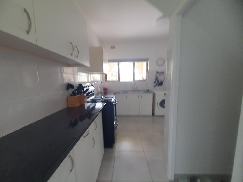 2 Bedroom Property for Sale in Umtentweni KwaZulu-Natal