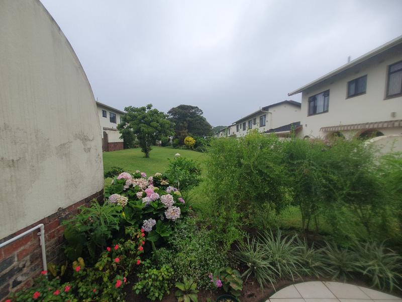 2 Bedroom Property for Sale in Umtentweni KwaZulu-Natal