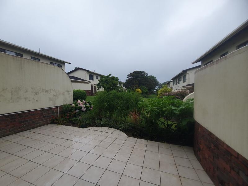 2 Bedroom Property for Sale in Umtentweni KwaZulu-Natal