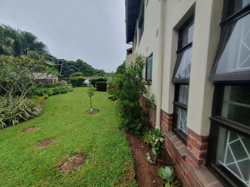 2 Bedroom Property for Sale in Umtentweni KwaZulu-Natal