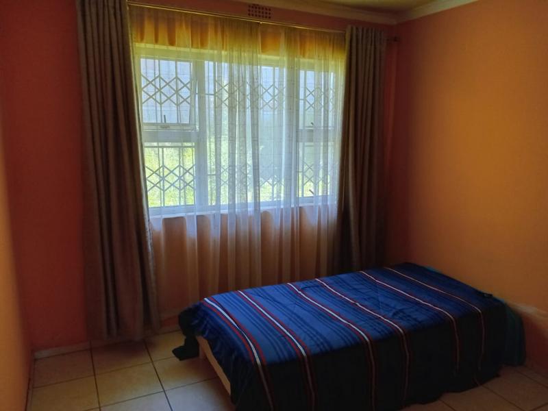 To Let 4 Bedroom Property for Rent in Avoca KwaZulu-Natal