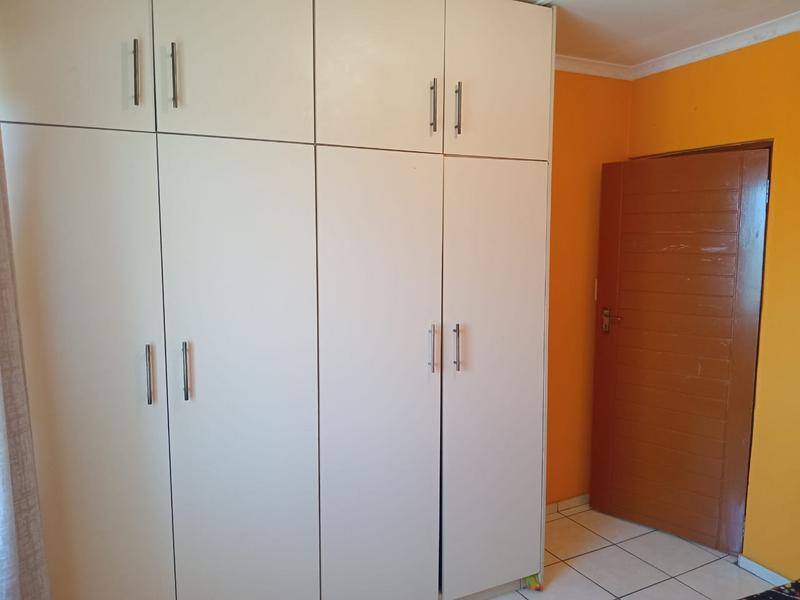 To Let 4 Bedroom Property for Rent in Avoca KwaZulu-Natal