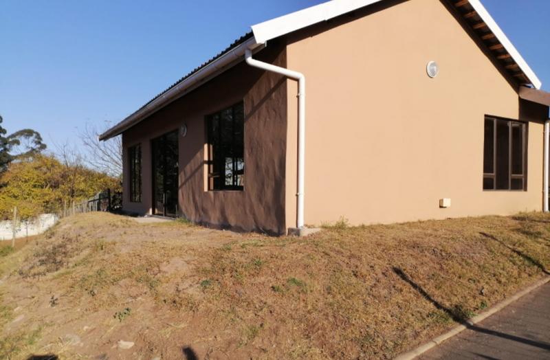 To Let 1 Bedroom Property for Rent in Crestview KwaZulu-Natal