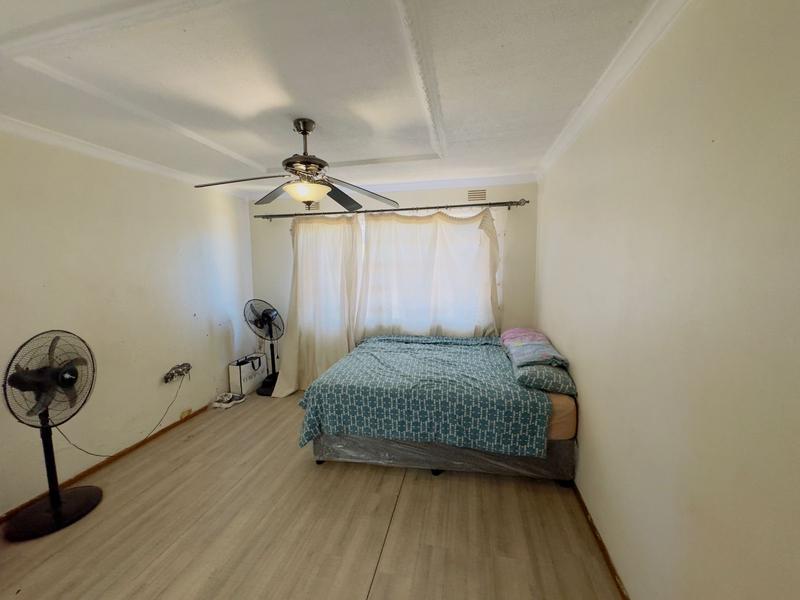 3 Bedroom Property for Sale in Kwamashu KwaZulu-Natal