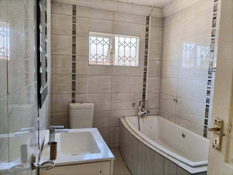 4 Bedroom Property for Sale in Klaarwater KwaZulu-Natal