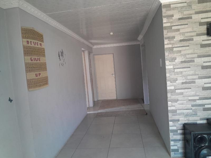 5 Bedroom Property for Sale in Nazareth KwaZulu-Natal