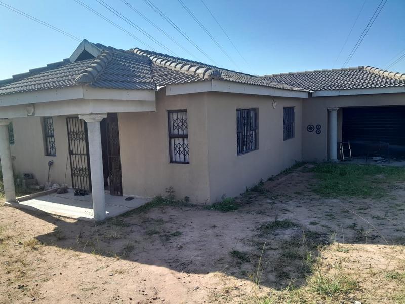 5 Bedroom Property for Sale in Nazareth KwaZulu-Natal