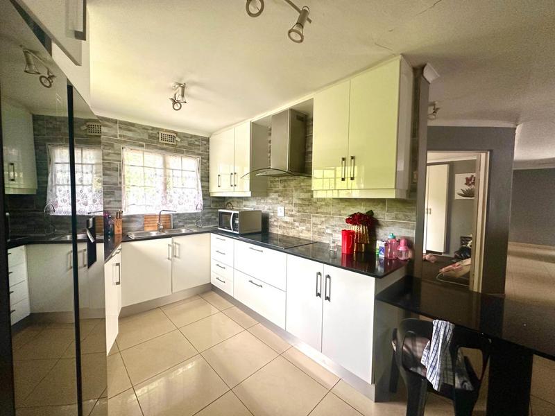 3 Bedroom Property for Sale in Woodhaven KwaZulu-Natal