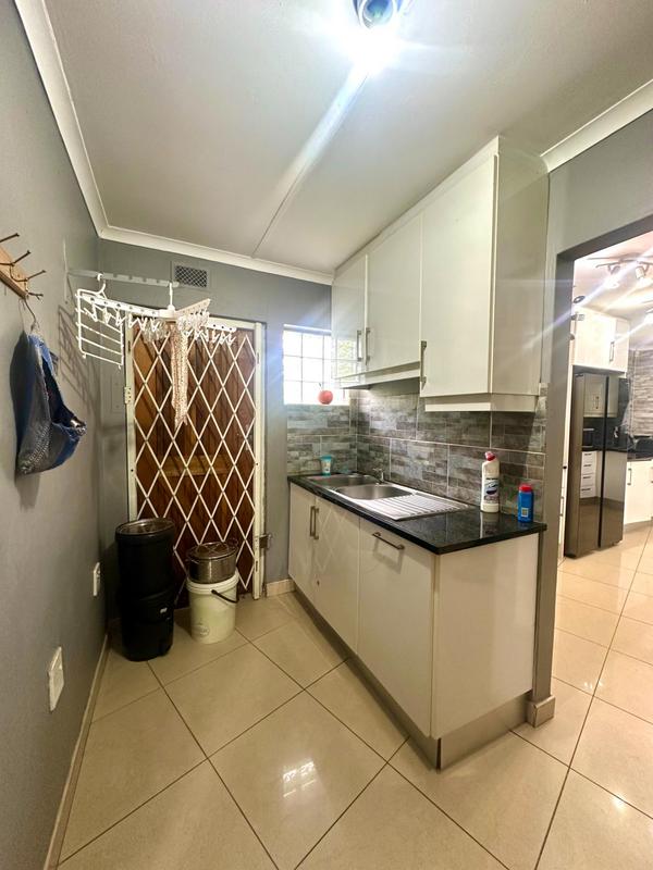 3 Bedroom Property for Sale in Woodhaven KwaZulu-Natal