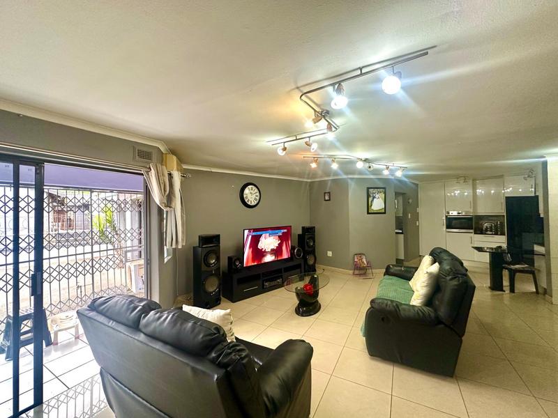 3 Bedroom Property for Sale in Woodhaven KwaZulu-Natal