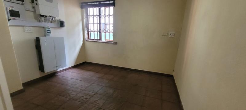 To Let 4 Bedroom Property for Rent in Umkomaas KwaZulu-Natal