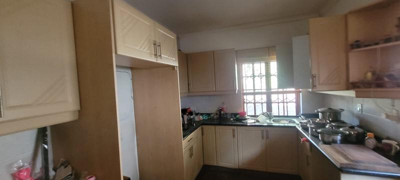 To Let 4 Bedroom Property for Rent in Umkomaas KwaZulu-Natal