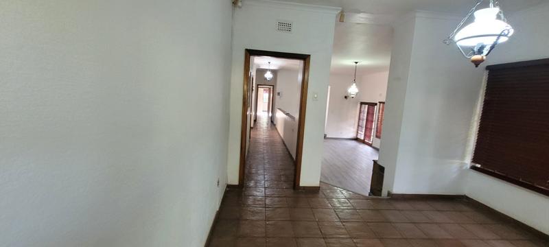 To Let 4 Bedroom Property for Rent in Umkomaas KwaZulu-Natal