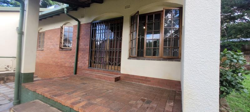 To Let 4 Bedroom Property for Rent in Umkomaas KwaZulu-Natal