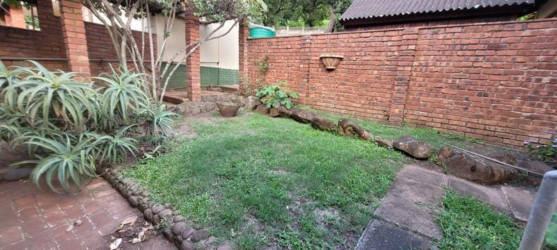 To Let 4 Bedroom Property for Rent in Umkomaas KwaZulu-Natal