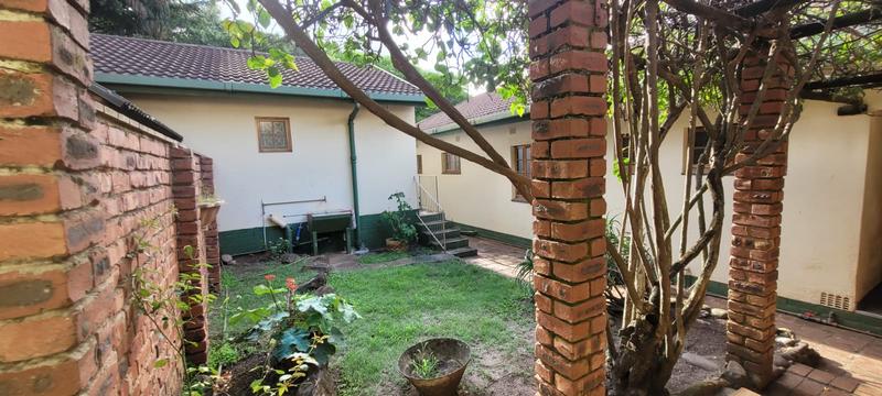 To Let 4 Bedroom Property for Rent in Umkomaas KwaZulu-Natal